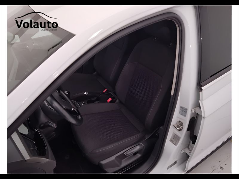 GuidiCar - VOLKSWAGEN Polo 2021 Polo 5p 1.0 tsi Sport 95cv Usato