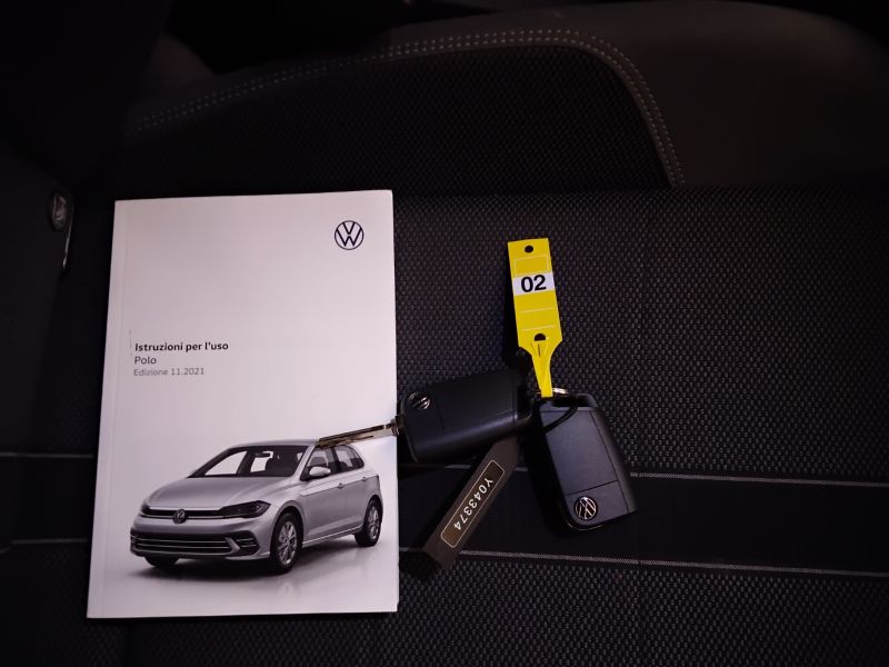 GuidiCar - VOLKSWAGEN Polo 2022 Polo 1.0 tgi Style 90cv Usato