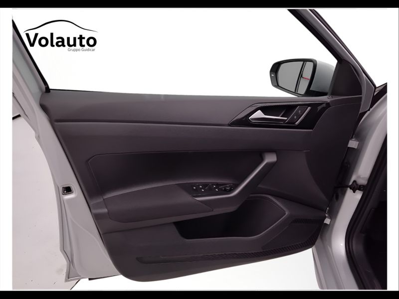 GuidiCar - VOLKSWAGEN Polo 2023 Polo 1.0 tsi Life 95cv dsg Usato