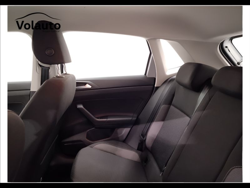 GuidiCar - VOLKSWAGEN Polo 2023 Polo 1.0 tsi Life 95cv dsg Usato