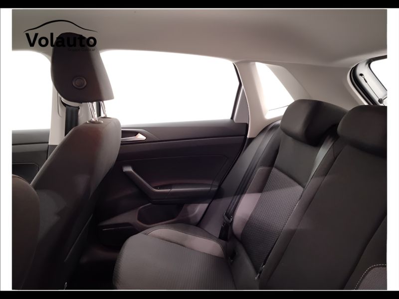 GuidiCar - VOLKSWAGEN Polo 2023 Polo 1.0 tsi Life 95cv dsg Usato