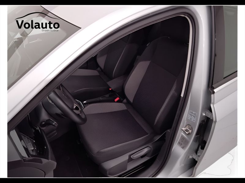 GuidiCar - VOLKSWAGEN Polo 2023 Polo 1.0 tsi Life 95cv dsg Usato