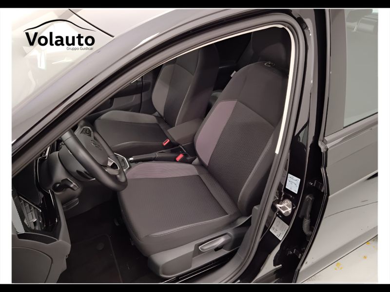 GuidiCar - VOLKSWAGEN Polo 2023 Polo 1.0 tsi Life 95cv dsg Usato