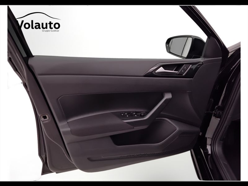 GuidiCar - VOLKSWAGEN Polo 2023 Polo 1.0 tsi Life 95cv dsg Usato
