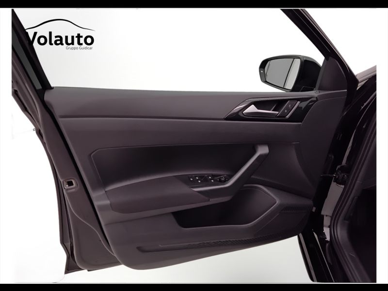 GuidiCar - VOLKSWAGEN Polo 2023 Polo 1.0 tsi Life 95cv dsg Usato