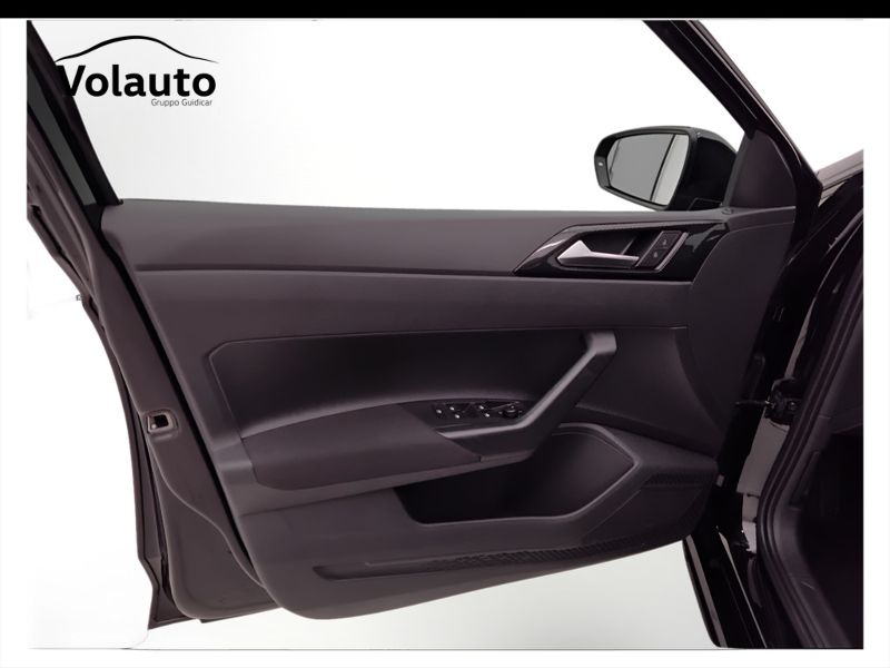 GuidiCar - VOLKSWAGEN Polo 2023 Polo 1.0 tsi Life 95cv dsg Usato