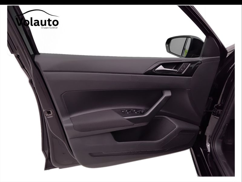 GuidiCar - VOLKSWAGEN Polo 2023 Polo 1.0 tsi Life 95cv dsg Usato