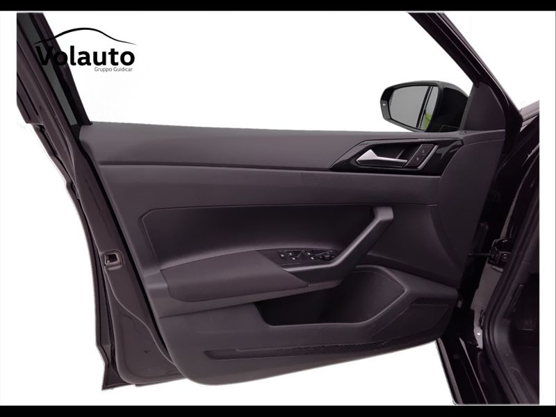 GuidiCar - VOLKSWAGEN Polo 2023 Polo 1.0 tsi Life 95cv dsg Usato