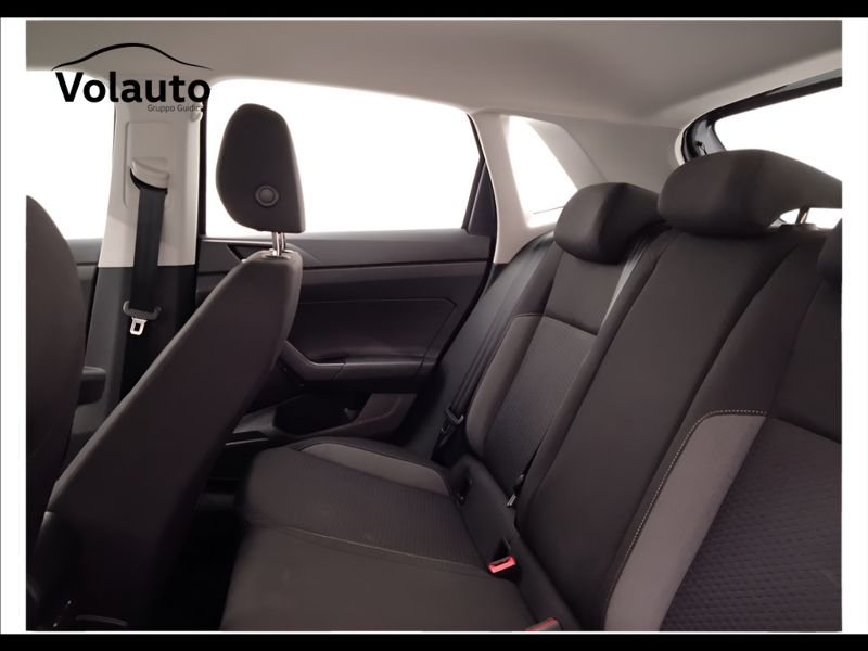 GuidiCar - VOLKSWAGEN Polo 2024 Polo 1.0 tsi Life 95cv dsg Usato