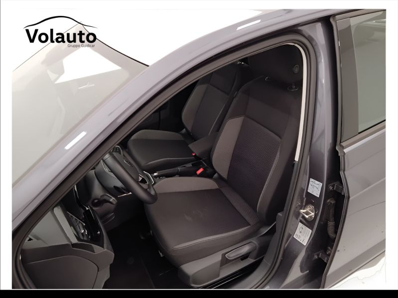 GuidiCar - VOLKSWAGEN Polo 2024 Polo 1.0 tsi Life 95cv dsg Usato