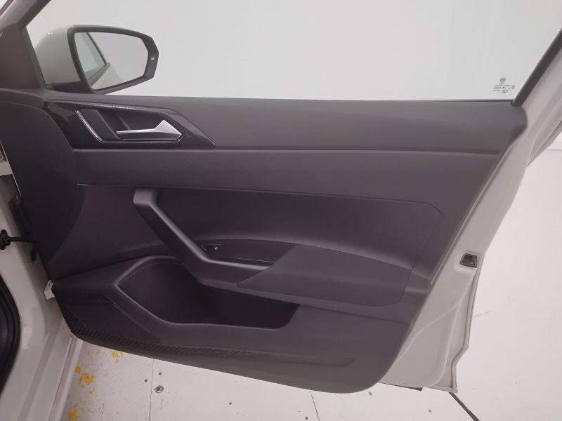 GuidiCar - VOLKSWAGEN Polo 2022 Polo 1.0 tsi Life 95cv Usato