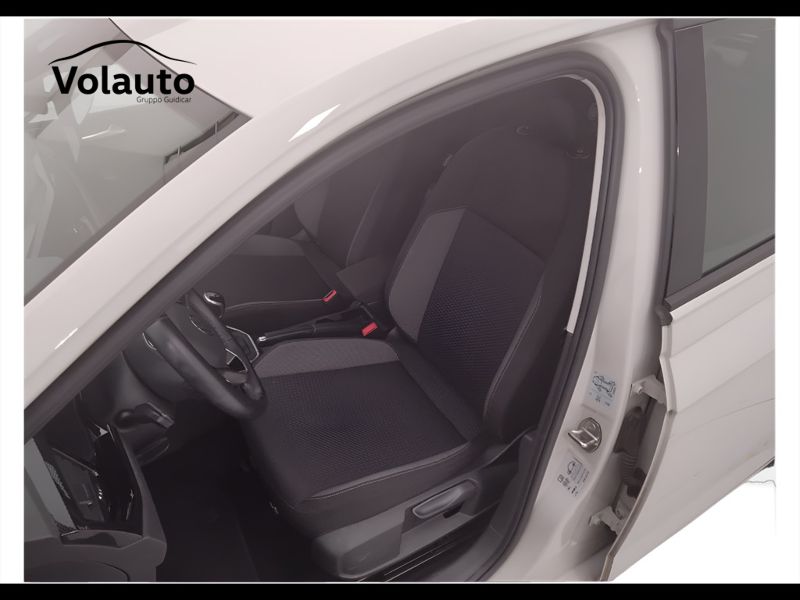 GuidiCar - VOLKSWAGEN Polo 2022 Polo 1.0 tsi Life 95cv Usato