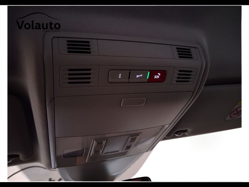 GuidiCar - VOLKSWAGEN Polo 2022 Polo 1.0 tsi Life 95cv Usato