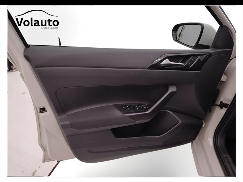 GuidiCar - VOLKSWAGEN Polo 2022 Polo 1.0 tsi Life 95cv Usato