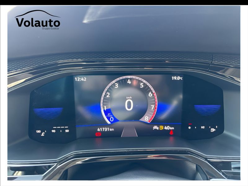 GuidiCar - VOLKSWAGEN Polo 2022 Polo 1.0 tsi Life 95cv Usato