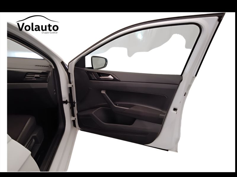 GuidiCar - VOLKSWAGEN Polo 2023 Polo 1.0 tsi Life 95cv Usato
