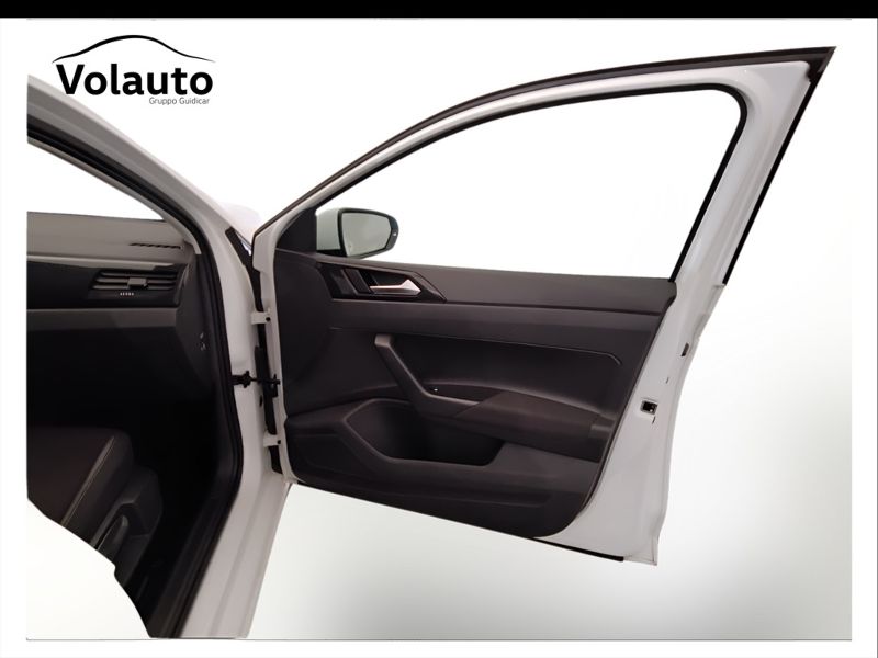 GuidiCar - VOLKSWAGEN Polo 2023 Polo 1.0 tsi Life 95cv Usato