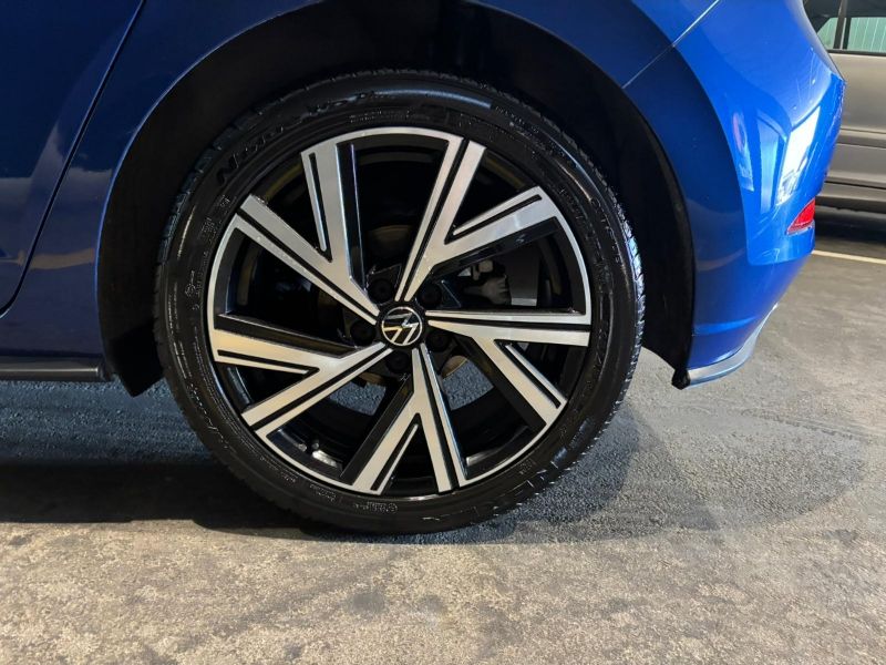 GuidiCar - VOLKSWAGEN Polo 2023 Polo 1.0 tsi R-Line 110cv dsg Usato