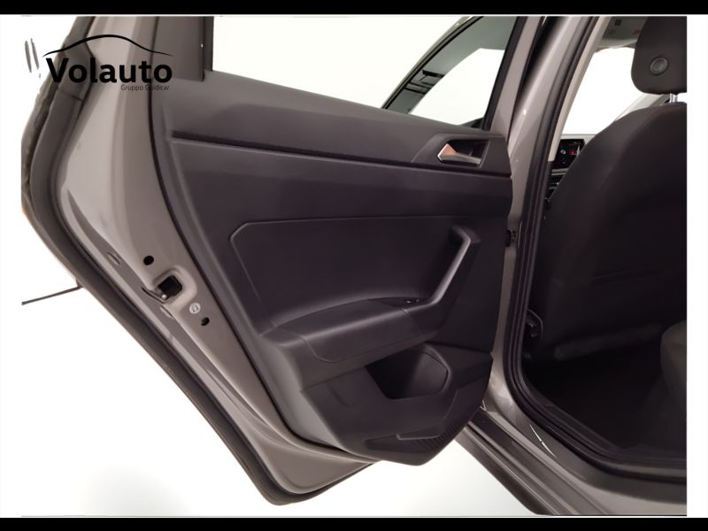 GuidiCar - VOLKSWAGEN Polo 2021 Polo 1.0 tsi R-Line 95cv Usato