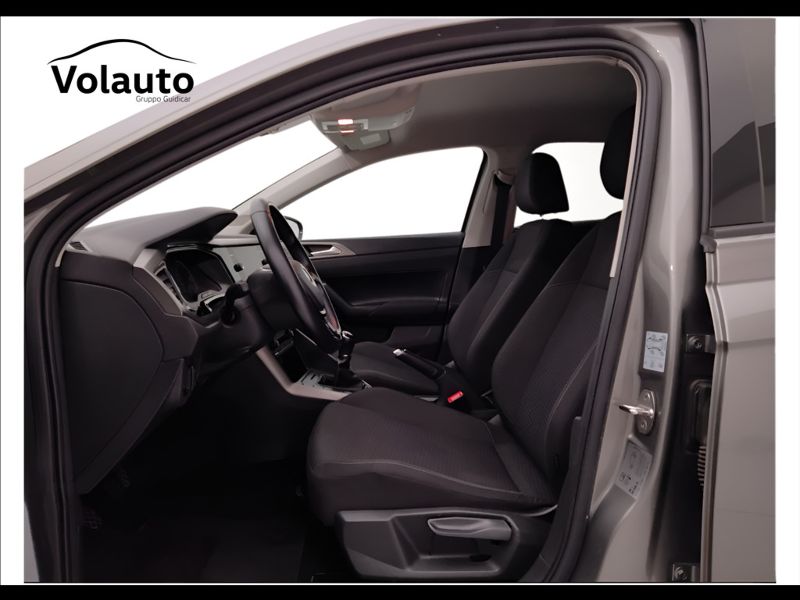GuidiCar - VOLKSWAGEN Polo 2021 Polo 1.0 tsi R-Line 95cv Usato