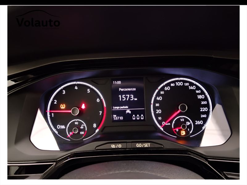 GuidiCar - VOLKSWAGEN Polo 2021 Polo 1.0 tsi R-Line 95cv Usato