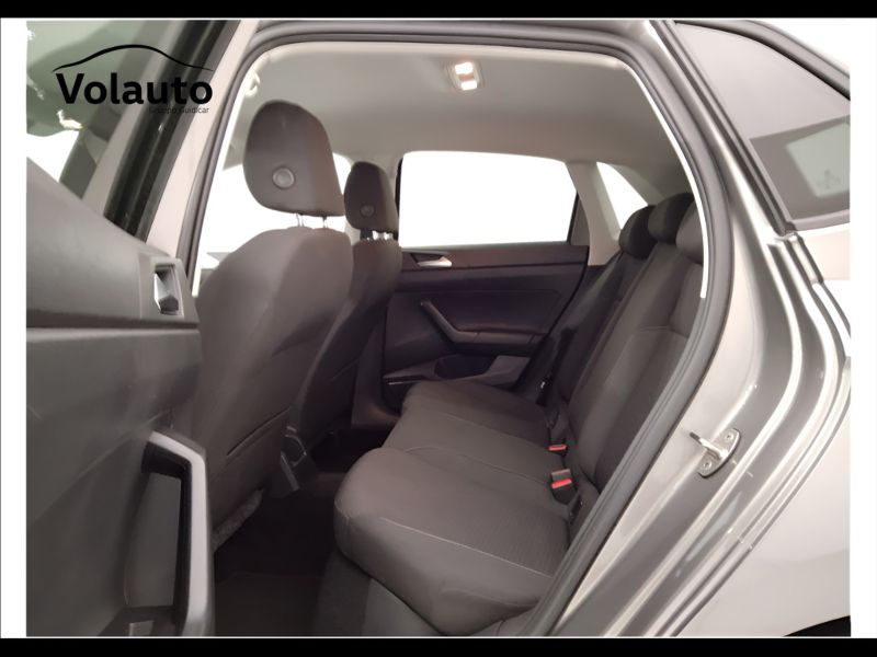 GuidiCar - VOLKSWAGEN Polo 2021 Polo 1.0 tsi R-Line 95cv Usato