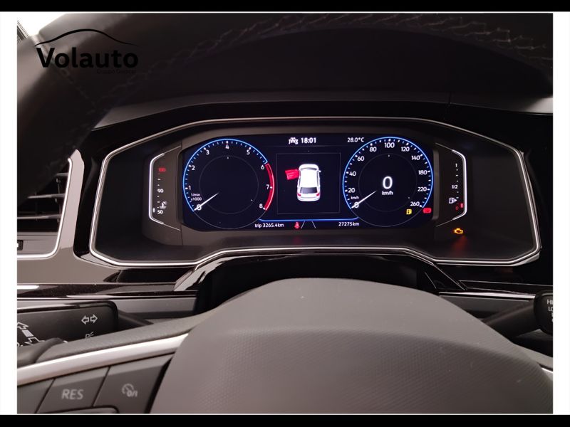 GuidiCar - VOLKSWAGEN Polo 2022 Polo 1.0 tsi R-Line 95cv Usato