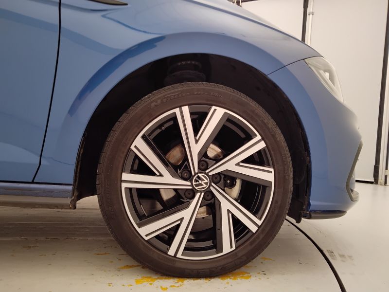 GuidiCar - VOLKSWAGEN Polo 2022 Polo 1.0 tsi R-Line 95cv Usato