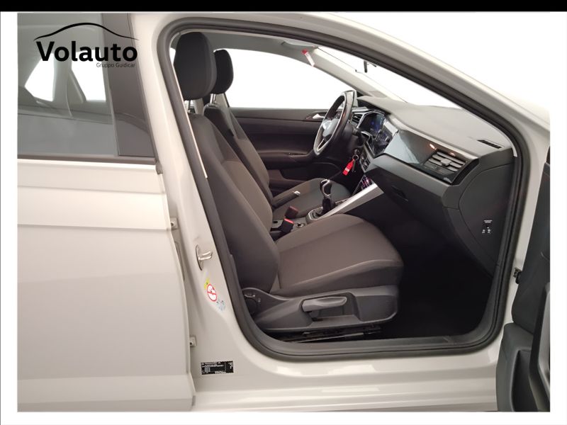 GuidiCar - VOLKSWAGEN Polo 2022 Polo 1.0 tsi Style 95cv Usato