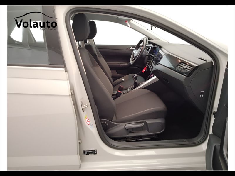 GuidiCar - VOLKSWAGEN Polo 2022 Polo 1.0 tsi Style 95cv Usato