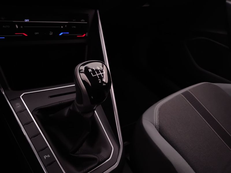GuidiCar - VOLKSWAGEN Polo 2022 Polo 1.0 tsi Style 95cv Usato