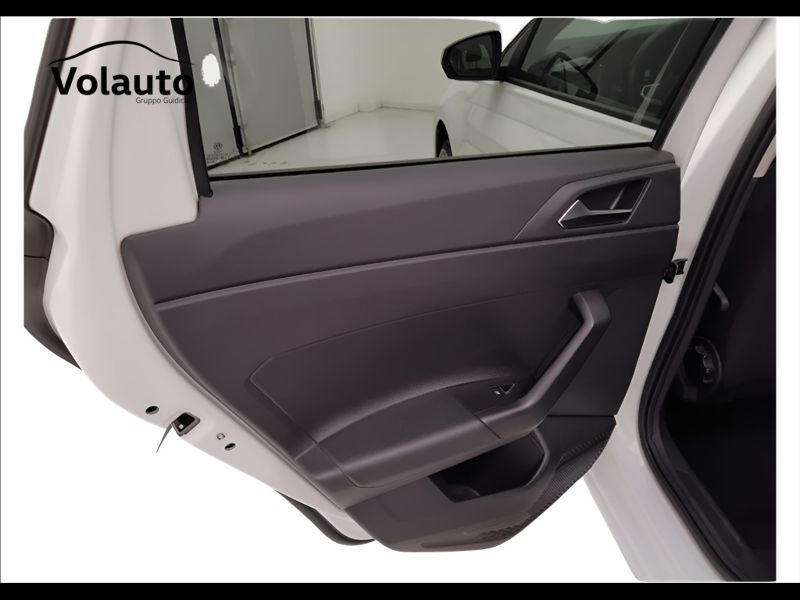 GuidiCar - VOLKSWAGEN Polo 2022 Polo 1.0 tsi Style 95cv Usato