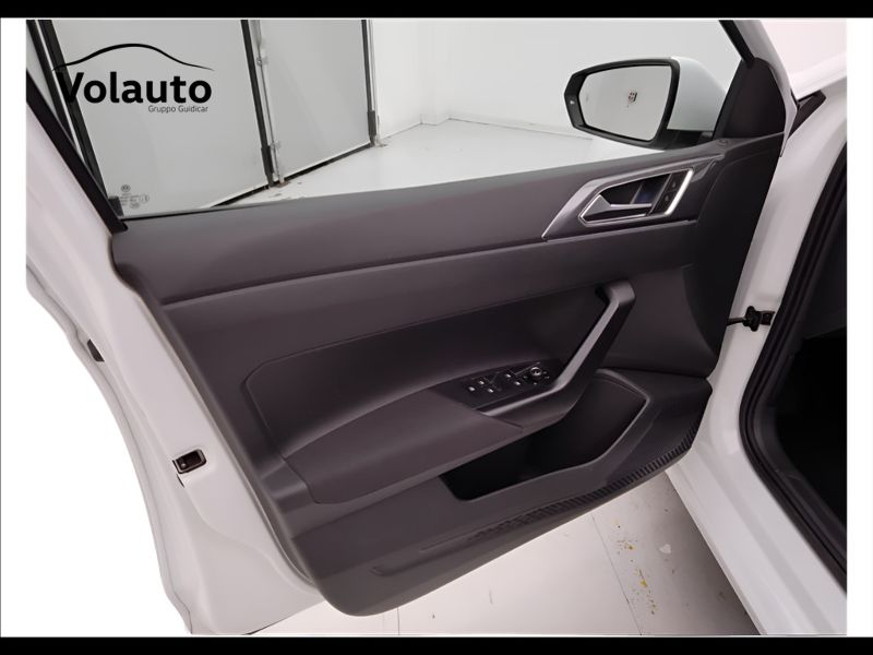 GuidiCar - VOLKSWAGEN Polo 2022 Polo 1.0 tsi Style 95cv Usato