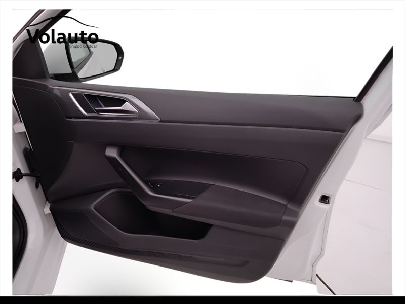 GuidiCar - VOLKSWAGEN Polo 2022 Polo 1.0 tsi Style 95cv Usato