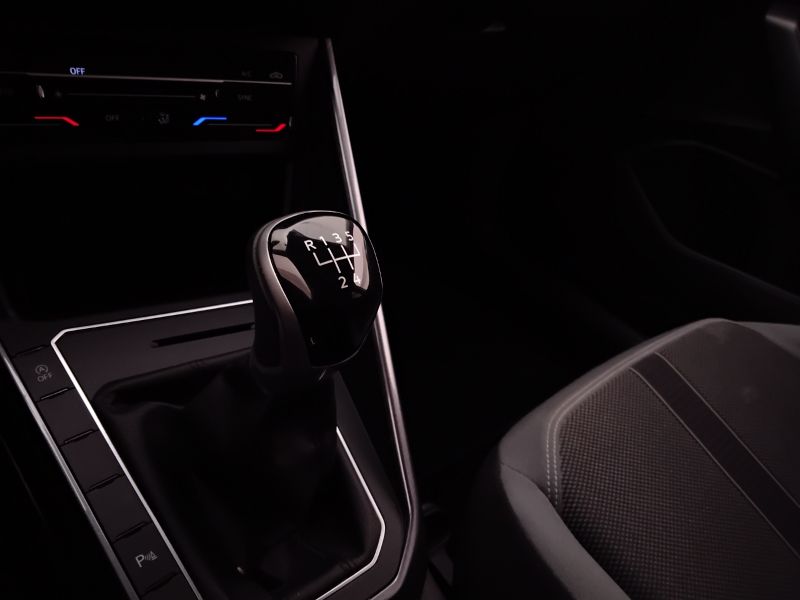 GuidiCar - VOLKSWAGEN Polo 2022 Polo 1.0 tsi Style 95cv Usato