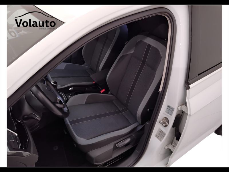 GuidiCar - VOLKSWAGEN Polo 2022 Polo 1.0 tsi Style 95cv Usato