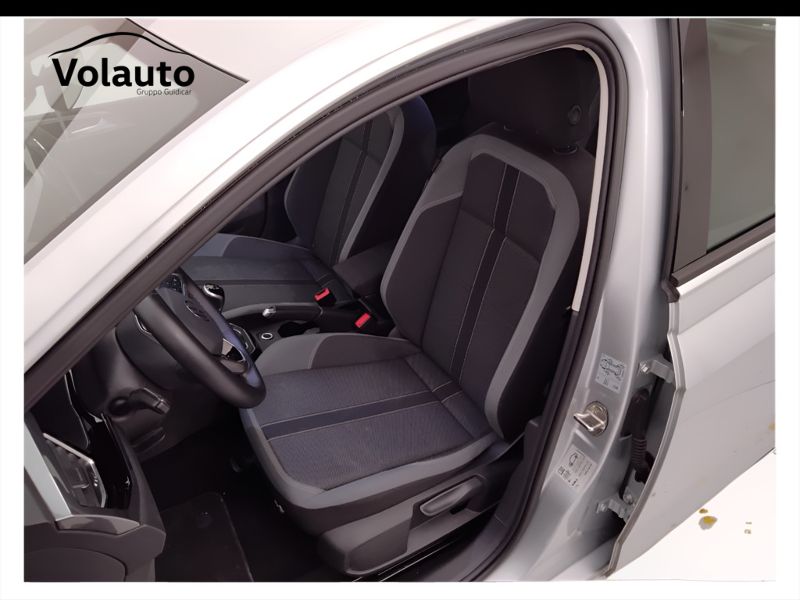 GuidiCar - VOLKSWAGEN Polo 2024 Polo 1.0 tsi Style 95cv Usato