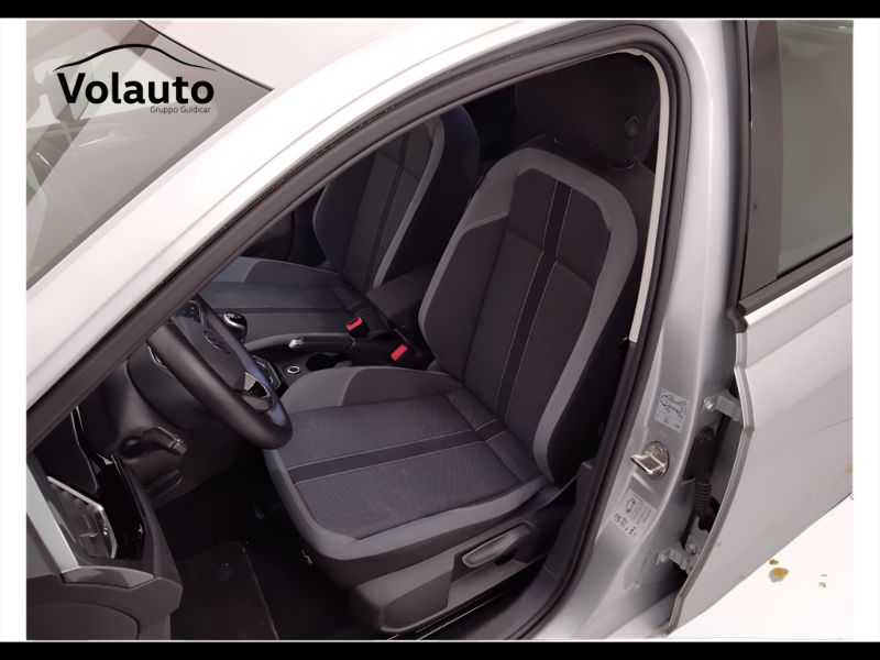 GuidiCar - VOLKSWAGEN Polo 2024 Polo 1.0 tsi Style 95cv Usato