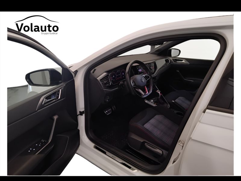 GuidiCar - VOLKSWAGEN Polo 2022 Polo 2.0 tsi GTI dsg Usato