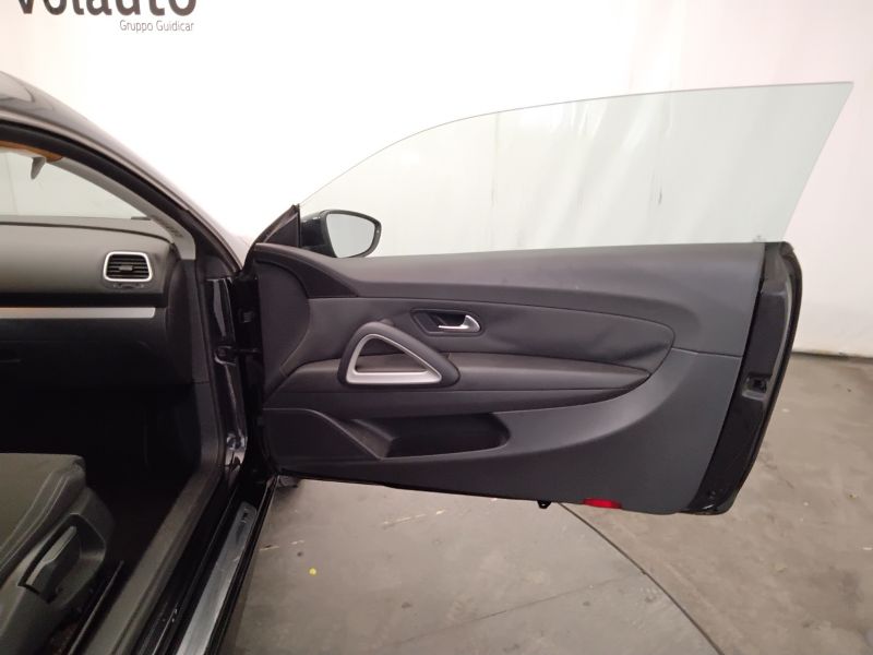 GuidiCar - VOLKSWAGEN Scirocco 2010 Scirocco 1.4 tsi Usato