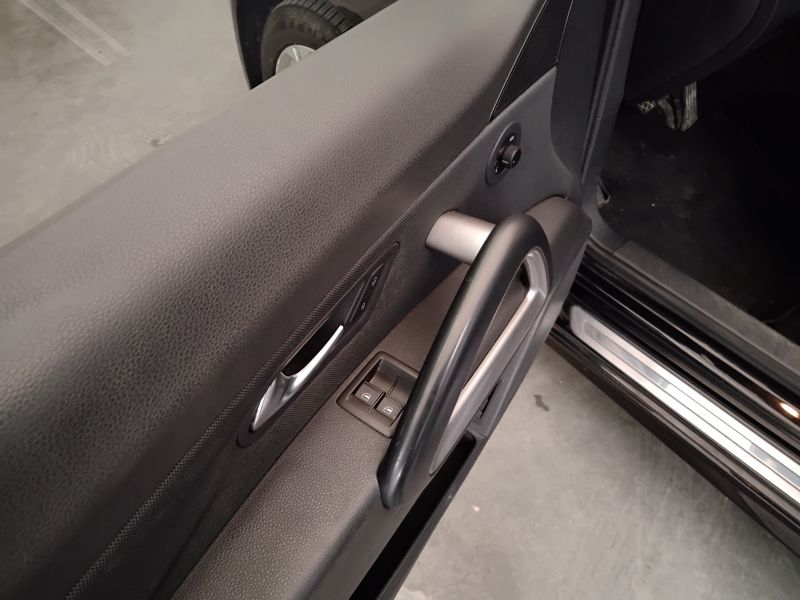 GuidiCar - VOLKSWAGEN Scirocco 2010 Scirocco 1.4 tsi Usato