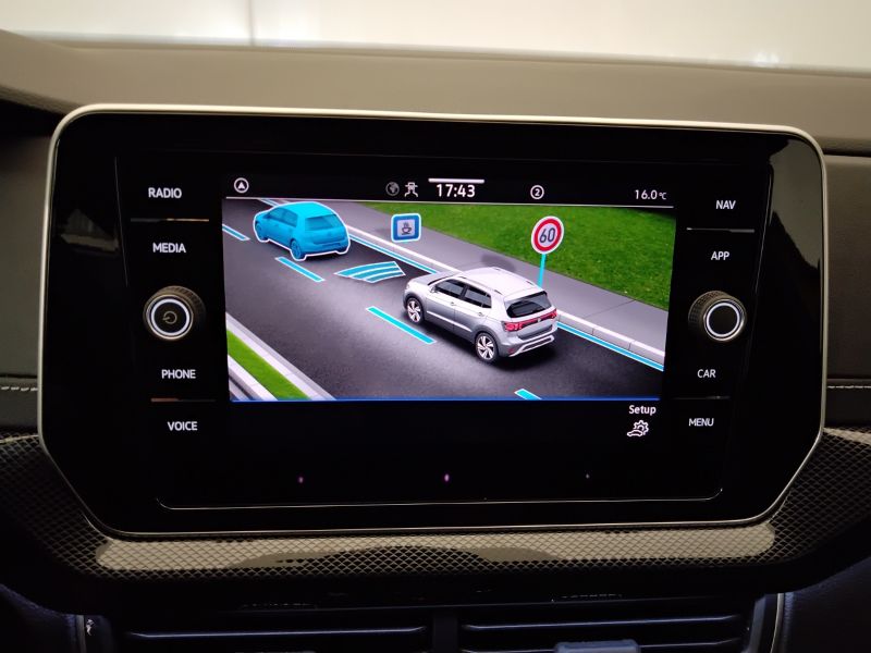GuidiCar - VOLKSWAGEN T-Cross 2024 T-Cross 1.0 tsi R-Line 115cv Aziendale