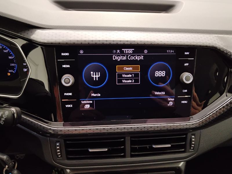 GuidiCar - VOLKSWAGEN T-Cross 2021 T-Cross 1.0 tsi Advanced 110cv Usato