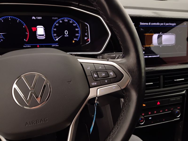 GuidiCar - VOLKSWAGEN T-Cross 2021 T-Cross 1.0 tsi Advanced 110cv Usato