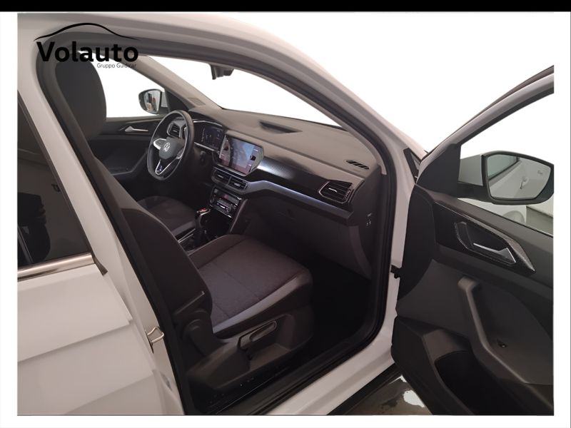 GuidiCar - VOLKSWAGEN T-Cross 2021 T-Cross 1.0 tsi Advanced 110cv dsg Usato