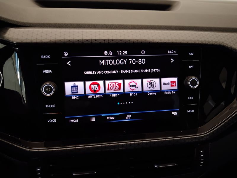 GuidiCar - VOLKSWAGEN T-Cross 2022 T-Cross 1.0 tsi Advanced 110cv Usato