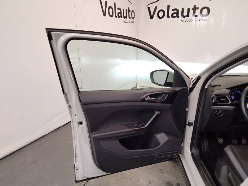 GuidiCar - VOLKSWAGEN T-Cross 2022 T-Cross 1.0 tsi Advanced 110cv Usato