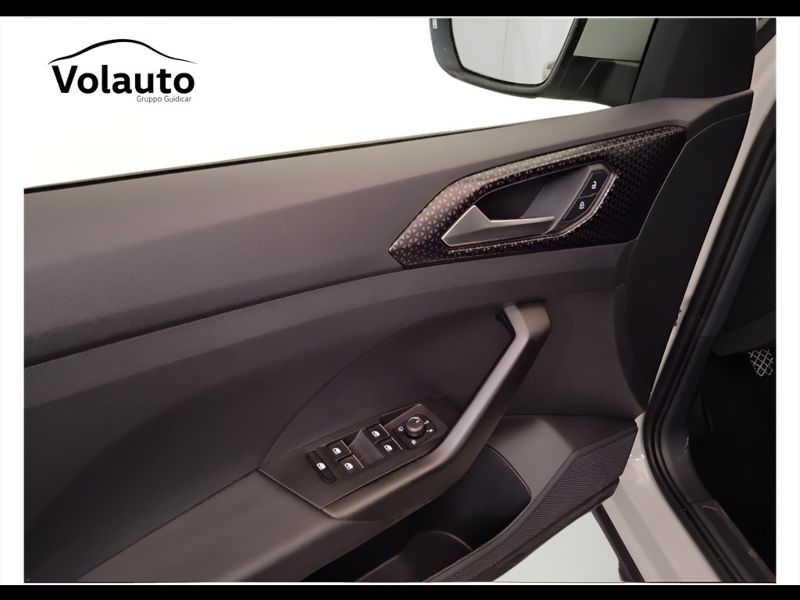 GuidiCar - VOLKSWAGEN T-Cross 2022 T-Cross 1.0 tsi Advanced 110cv Usato