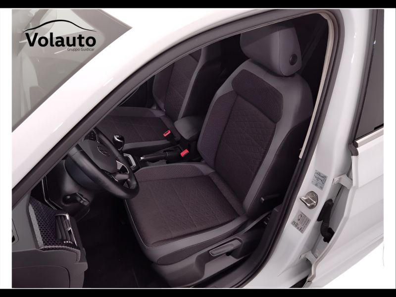 GuidiCar - VOLKSWAGEN T-Cross 2022 T-Cross 1.0 tsi Advanced 110cv Usato
