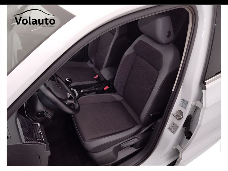 GuidiCar - VOLKSWAGEN T-Cross 2022 T-Cross 1.0 tsi Advanced 110cv Usato